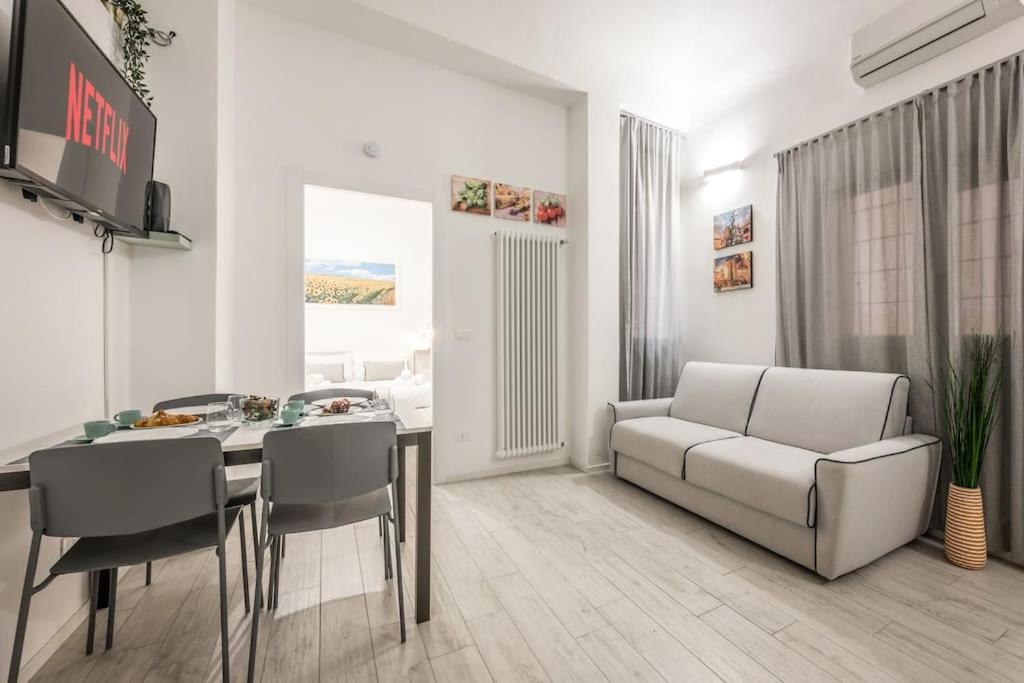 Old Town Via Marsala Apartment Bologna Bagian luar foto