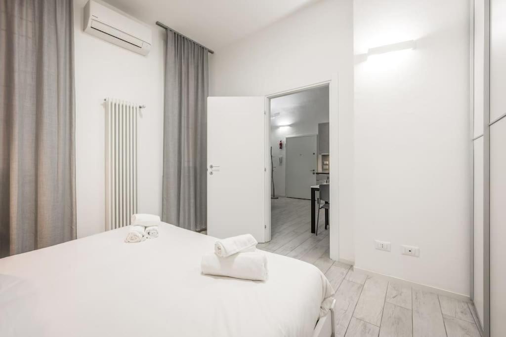 Old Town Via Marsala Apartment Bologna Bagian luar foto